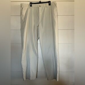 Men's Light Beige Casual Pants 42x32 brand is legendary gold khakis
